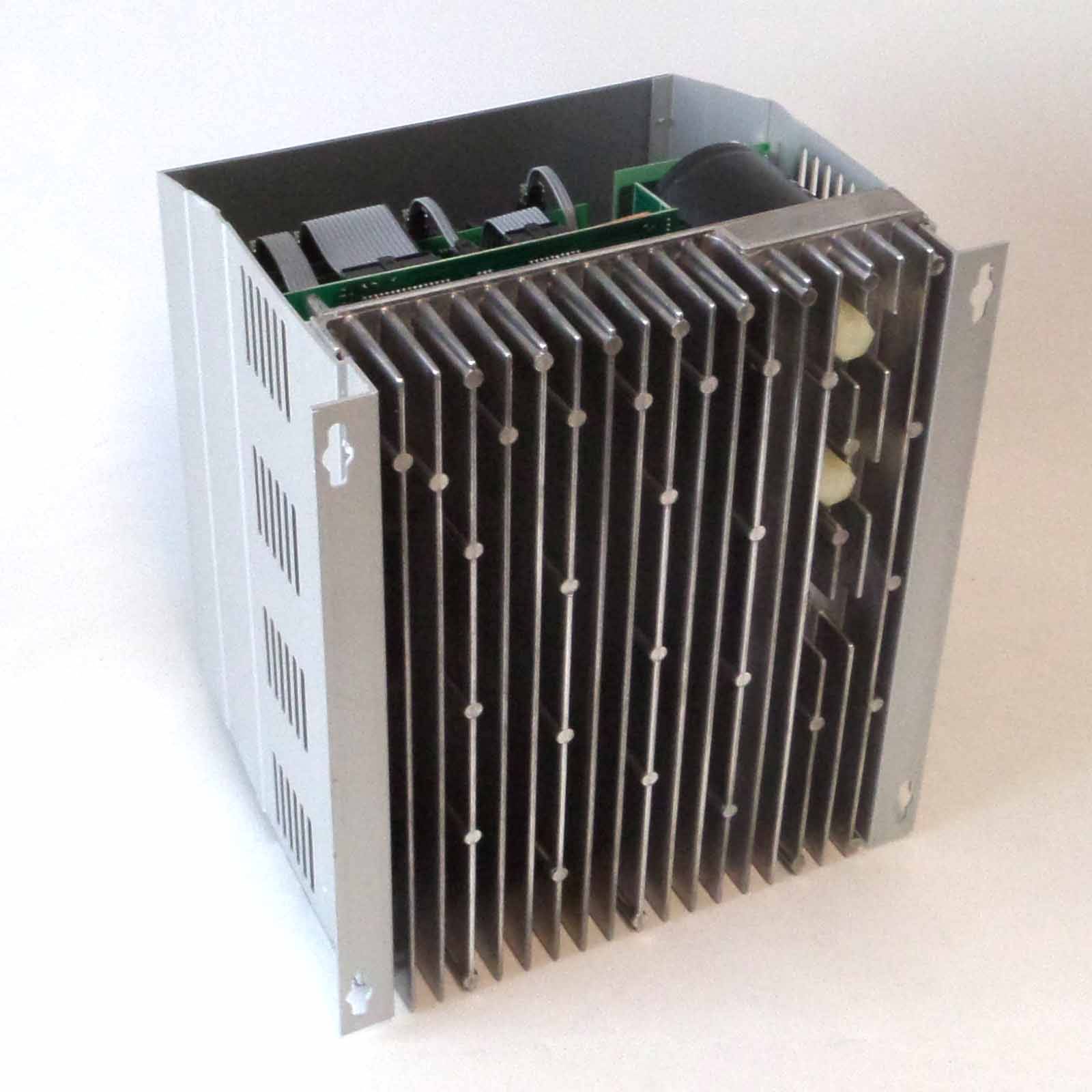 Lenze Frequenzumrichter AC-760 766E1d 324516 OVP-2
