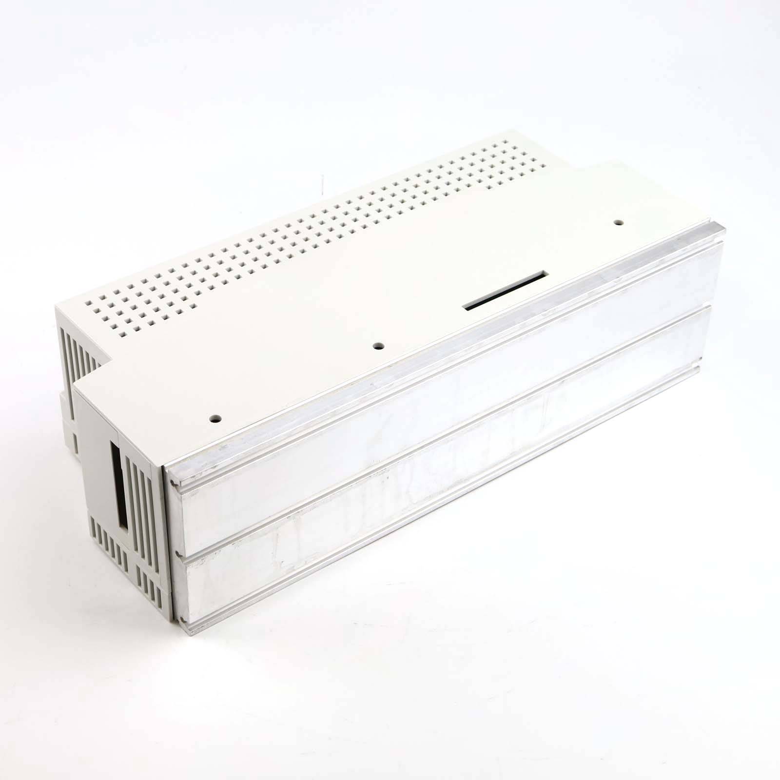 Lenze Servo-Umrichter 13324157 EVS9324-CSV003 OVP-3