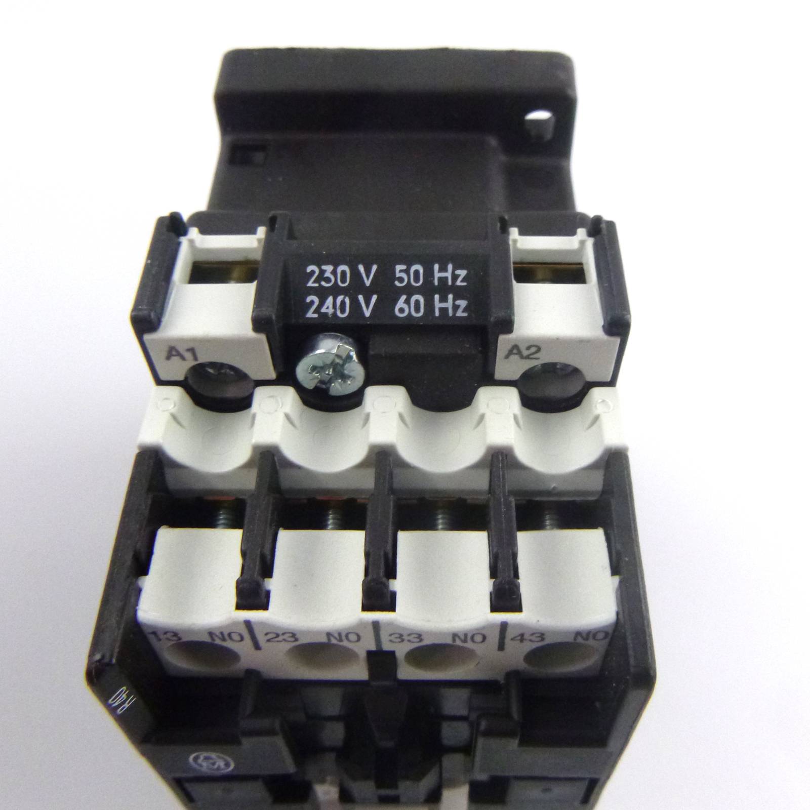 Klöckner Moeller Hilfsschütz DILR40 230V/50HZ 240V/60Hz OVP-2
