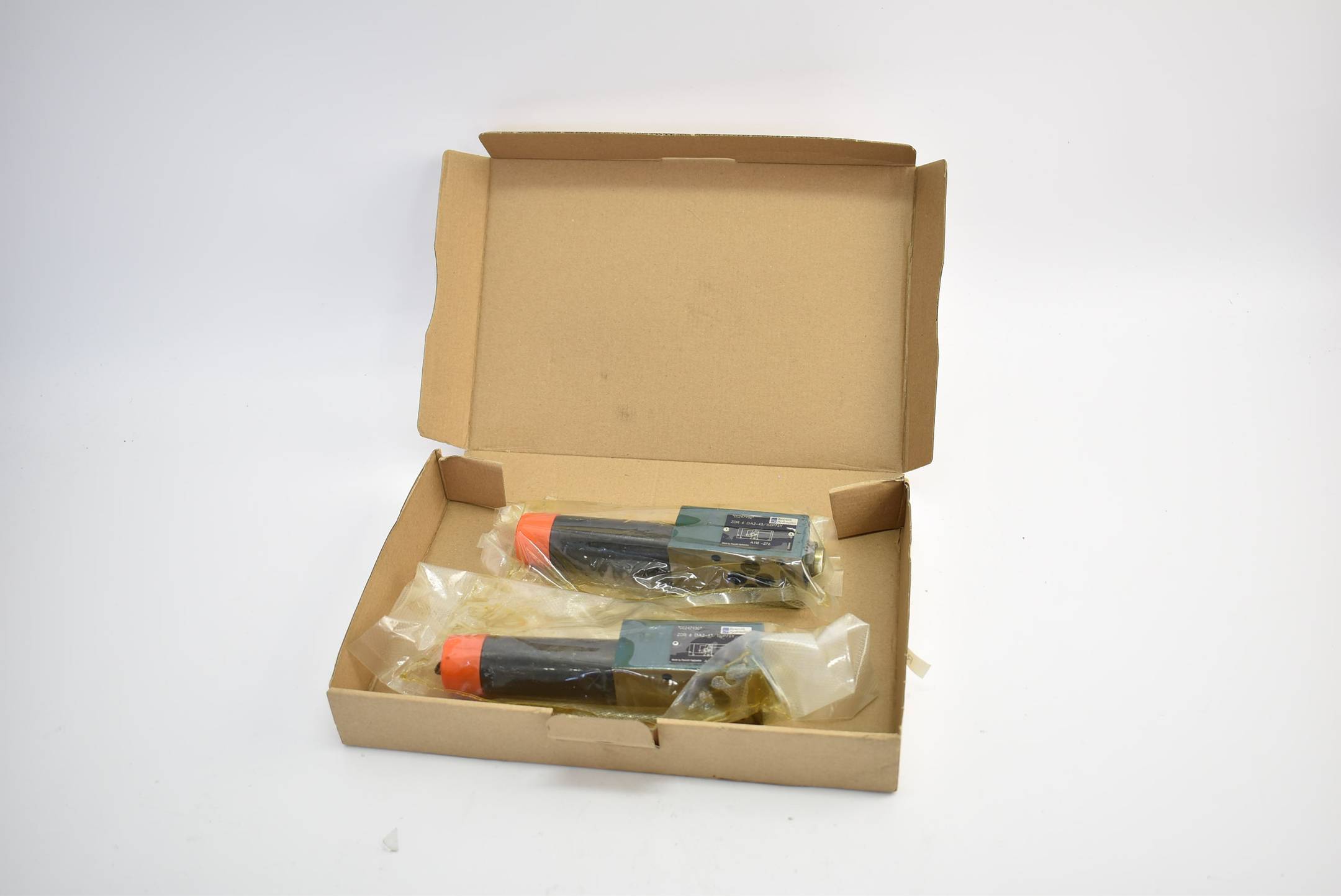Rexroth Hydraulics Druckminderer 2 Stück ZDR 6 DA2-43/150P75Y ( 00247930 )-0
