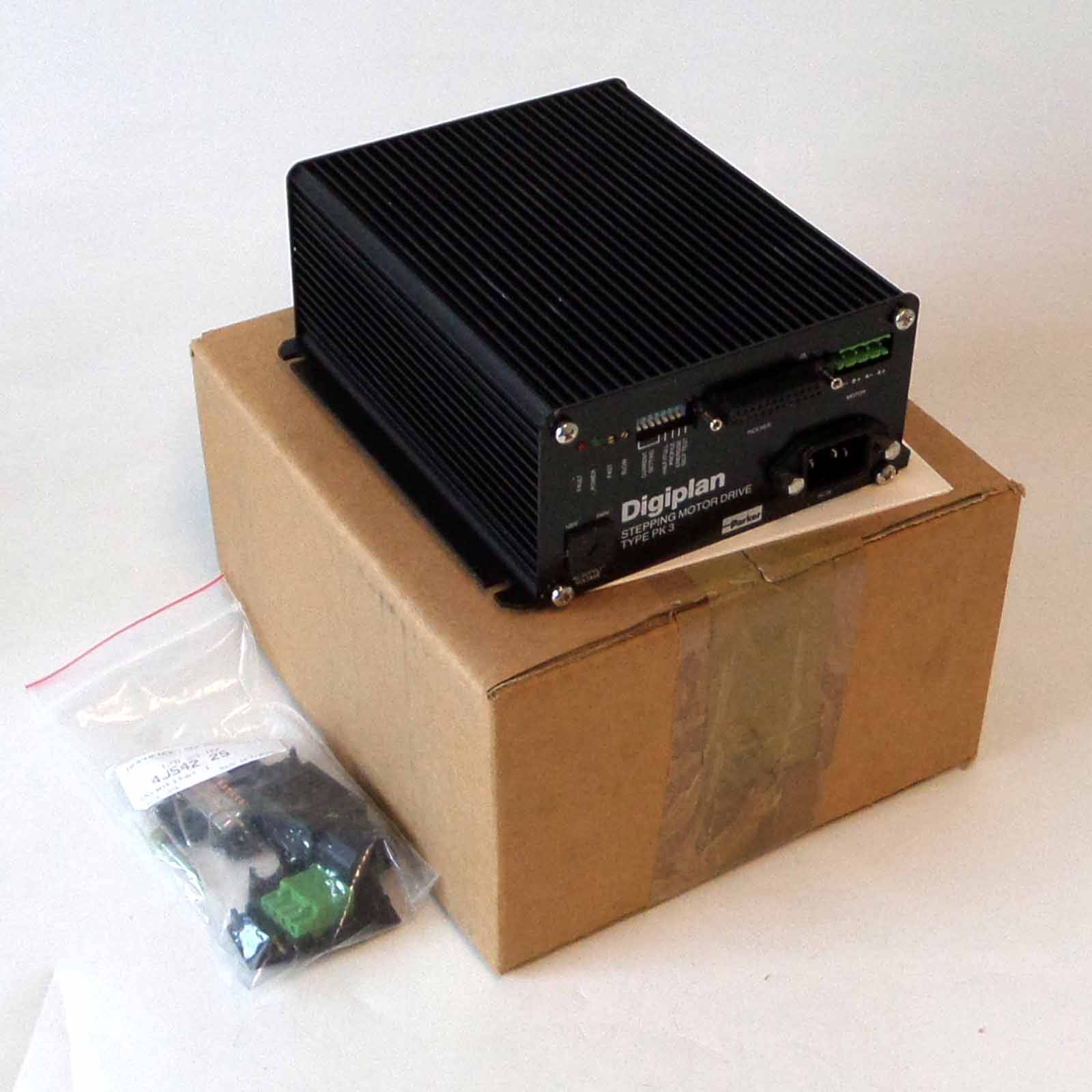 Parker Digiplan Stepping Motor Drive PK 3 240V OVP-0