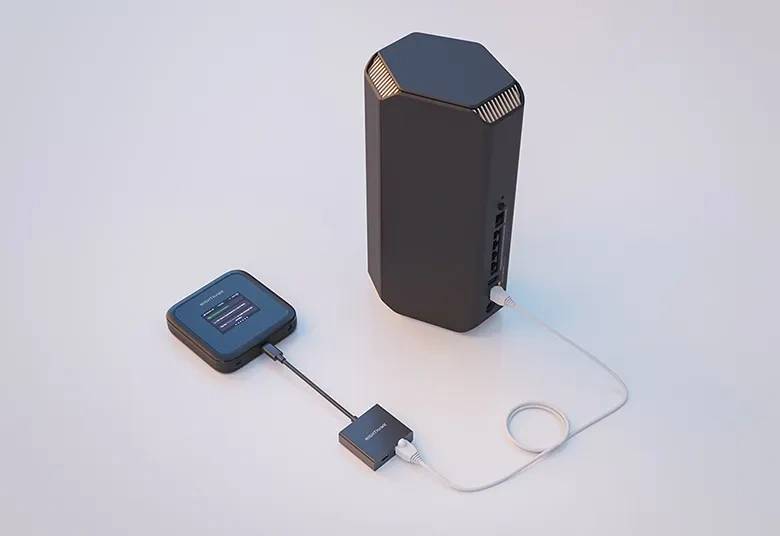 Netgear Nighthawk - Netzwerkadapter - USB-C-4