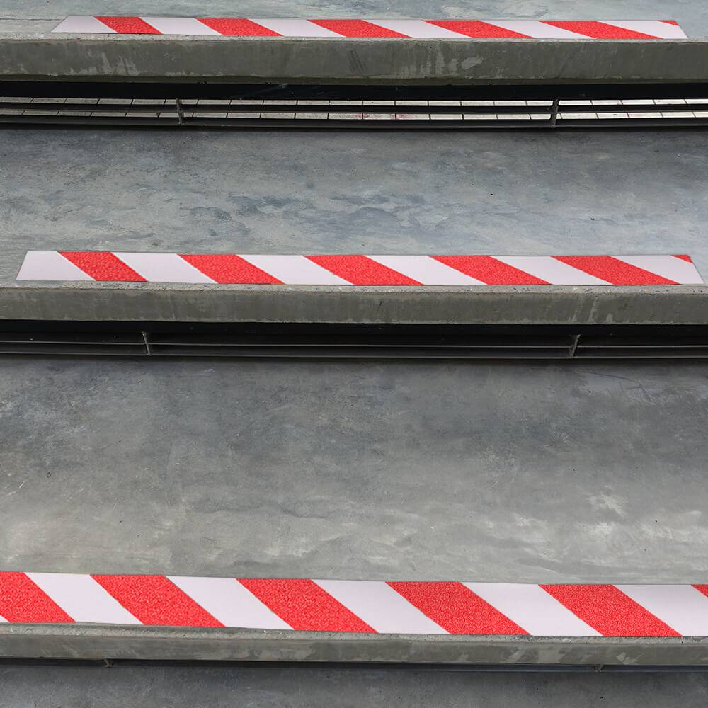 Antirutschband Warnmarkierung rot / weiß, R13 Rutschhemmung, 10 cm, 18,3 m/Rolle-2