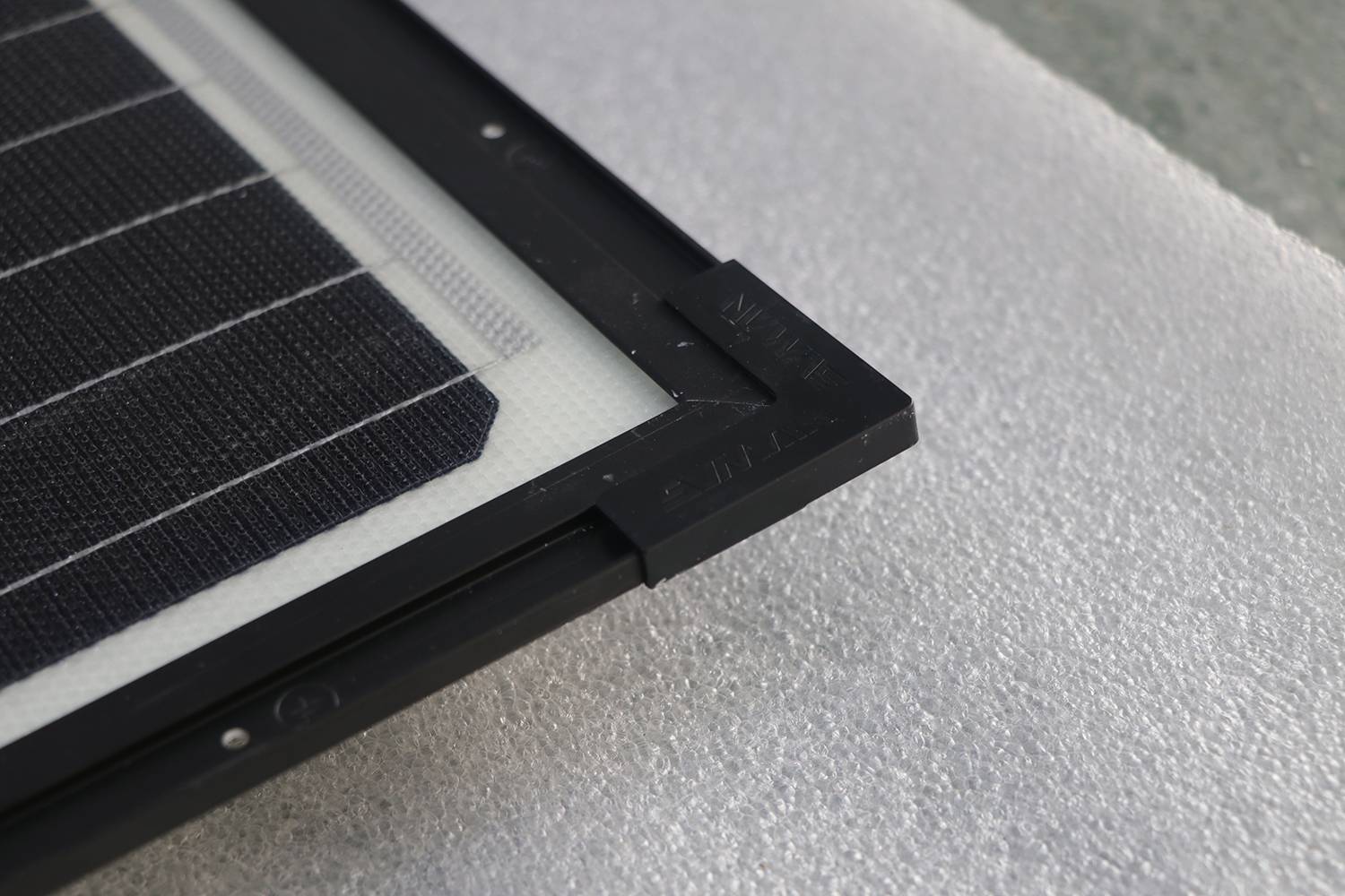 SolarInvert Leichtbaumodul 290Wp (Mono-Black)-3