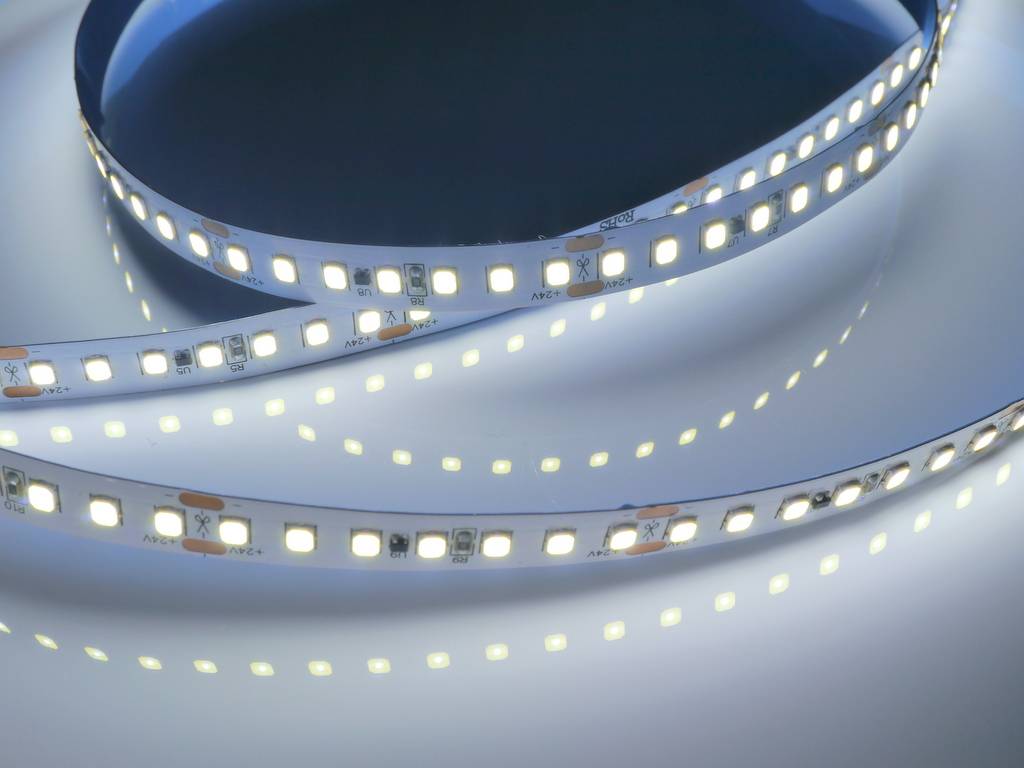 Eco140 LED-Streifen 6500K purweiß 2719lm/m 19.2W/m 140LEDs/m 24V-0