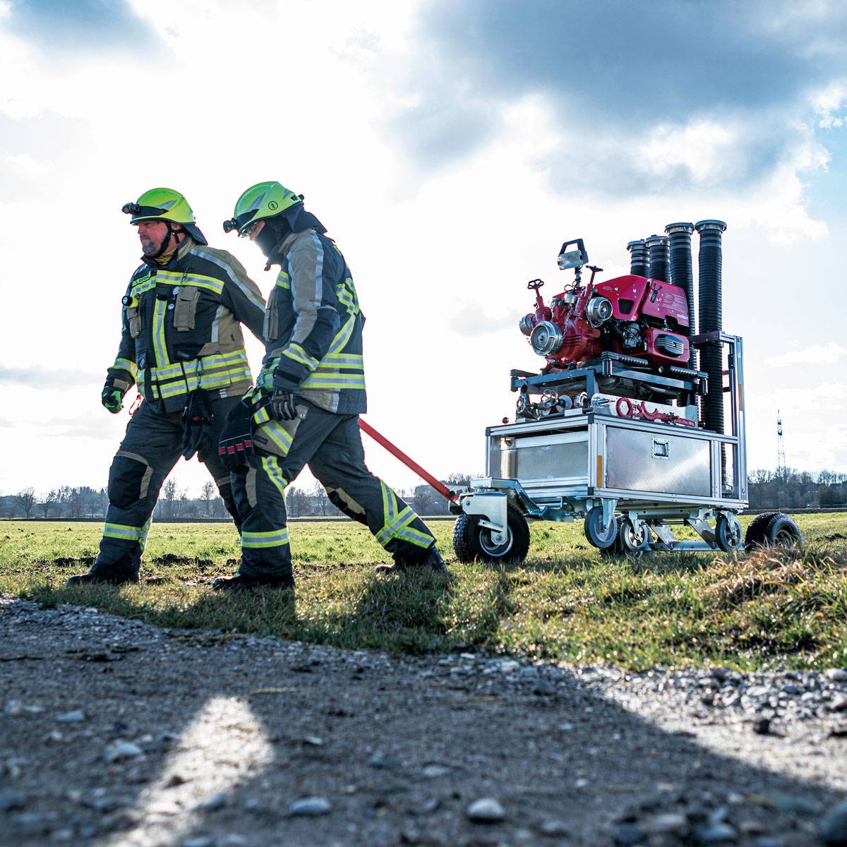 MUNK Rettungstechnik Nachrüstset Halter für Rollcontainer Off-Road-System-1