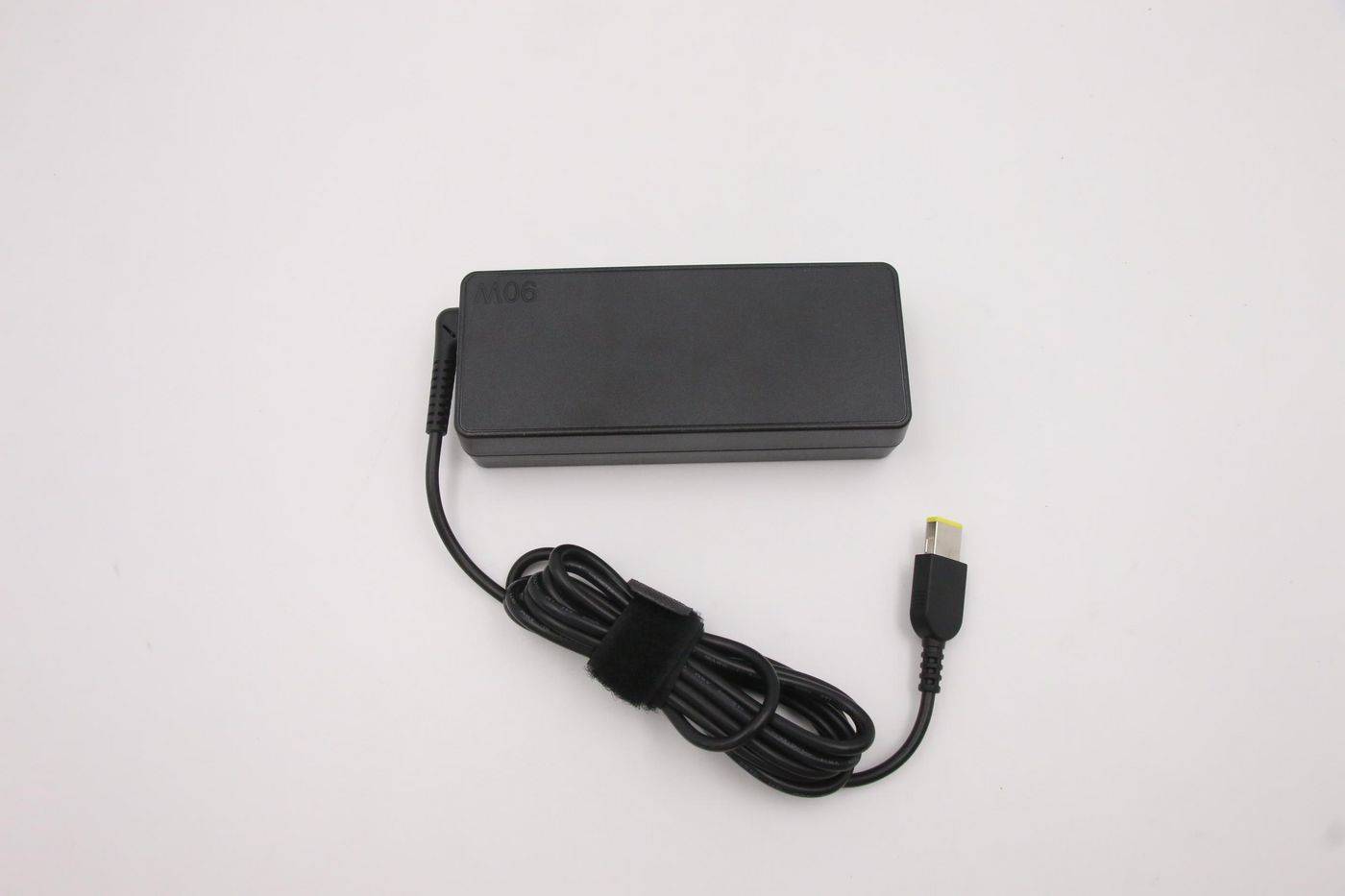 LENOVO - AC adapter for laptops - PC-/Server Netzteil - 90 W-2