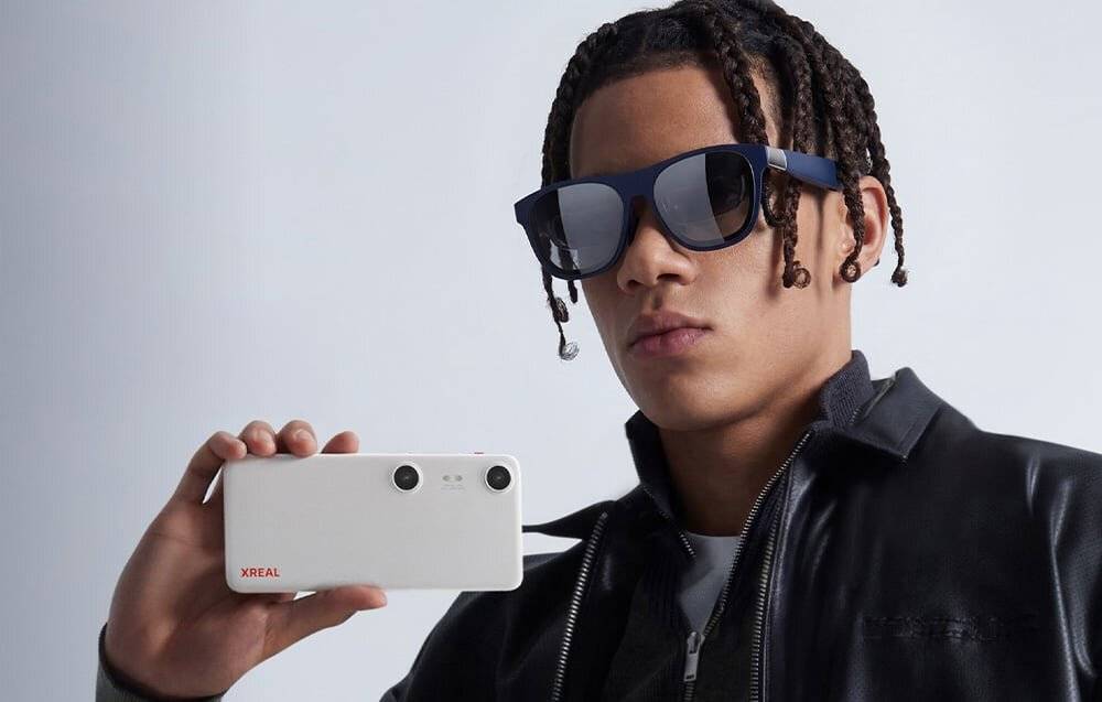 Symbolbild für XREAL 1S AR-Brille 500" Virtuell Bildschirm, 52° Sichtfeld,
