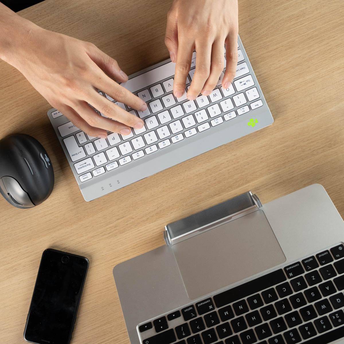 R-Go Compact Break - Tastatur - mit integrierter Pauseanzeige - TL: Spanisch, QWERTY-1