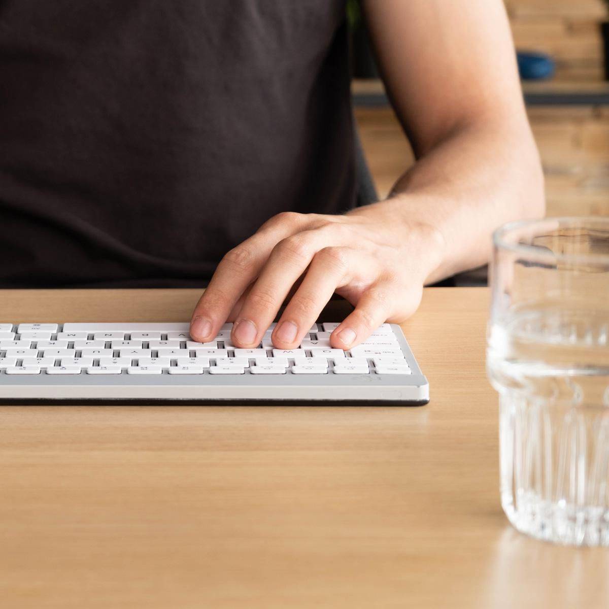 R-Go Compact Break - Tastatur - mit integrierter Pauseanzeige - TL: Spanisch, QWERTY-2