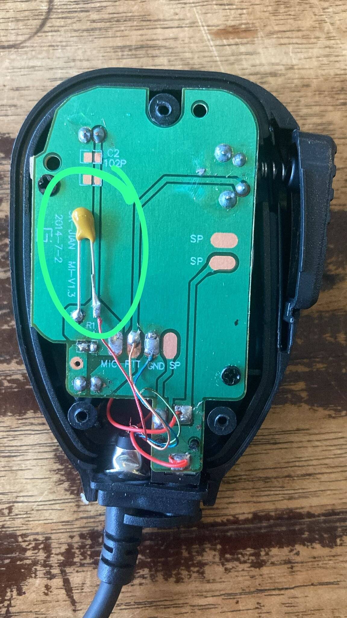 Symbolbild für Mikrofon mit Lautsprecher PNI MHS40 mit 2 Pins Typ PNI-K, kompatibel mit PMR-, VHF/UHF-Sendern