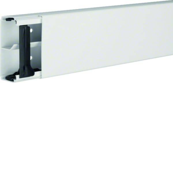 2m Hager LF4009109016 Leitungsführungskanal mit Trennwand PVC LF 40x90mm verkehrsweiß-0