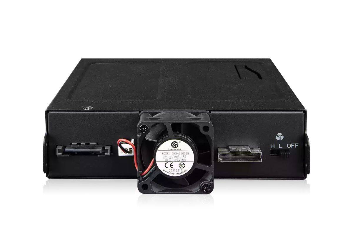 ToughArmor 2x 2.5 PCIe 4.0 NVMe U.2 to 1x SlimSAS in 1x 5.2 Multimedia-Technik Festplattenwechselr.-2
