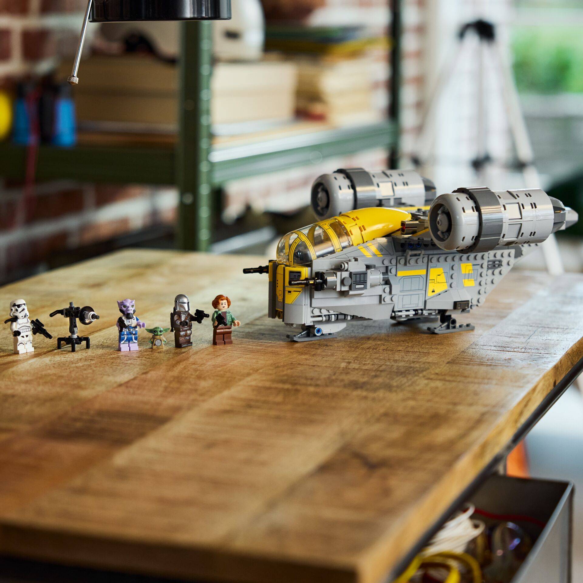 LEGO - 75447 Star Wars Razor Crest-3