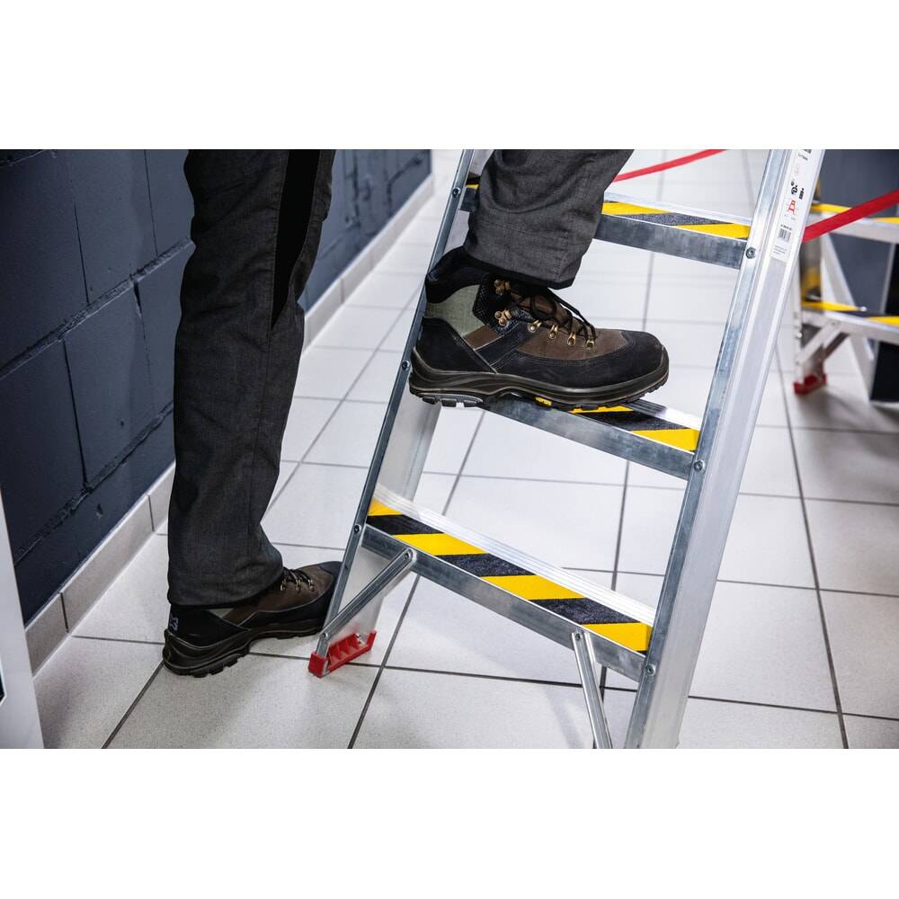 DURABLE Antirutschband DURALINE® GRIP+, Breite 50 mm, gelb/schwarz, 2-3
