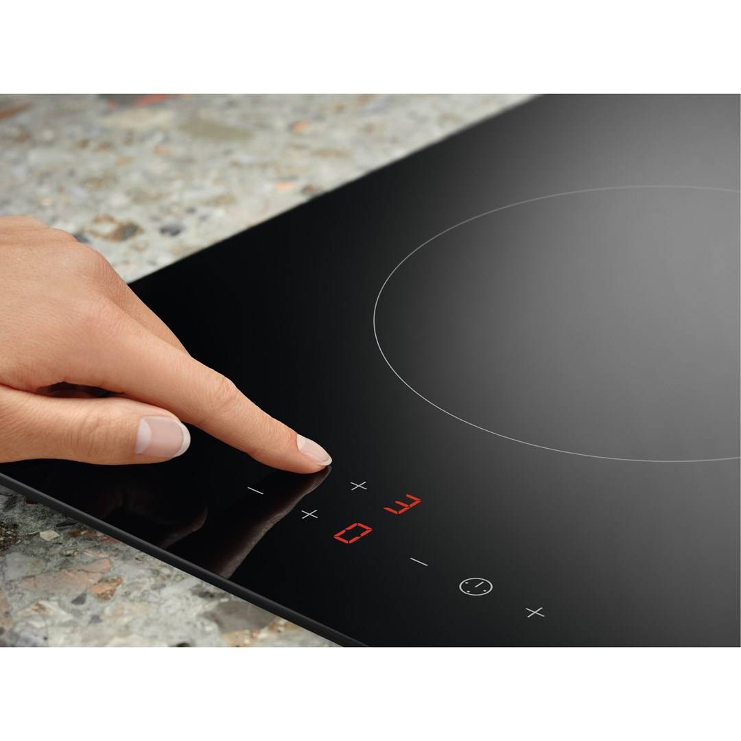 Electrolux LHR3233CK, Schwarz, Integriert, Keramik, Glaskeramik, 2 Zone(n), 2 Zone(n)-4