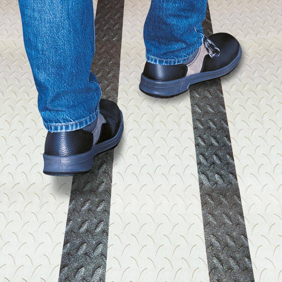 3M™ Safety-Walk™ Antirutschbelag Typ 2, verformbar, schwarz, 51mm, 18,3m/Rolle-2