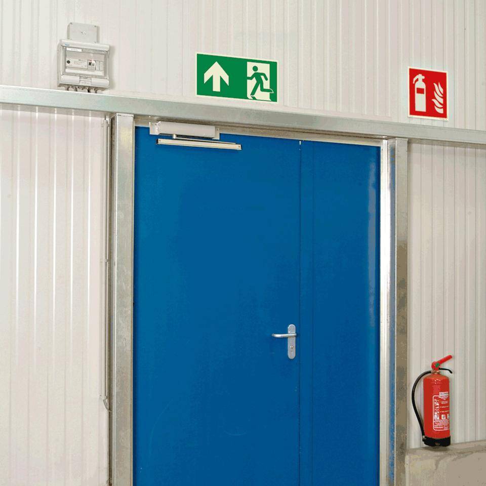 PERMALIGHT® power langnachleuchtend Rettungszeichen Rettungsweg geradeaus, ASR/ISO, Folie, 300x150mm-3