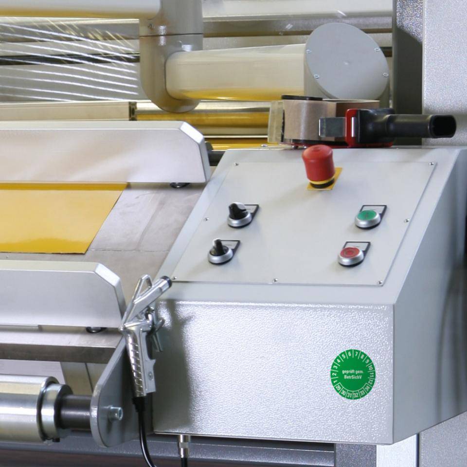 Prüfplakette BetrSichV, 29-34, grün, Dokumentenfolie, selbstklebend, Ø 30mm, 18/Bogen-3