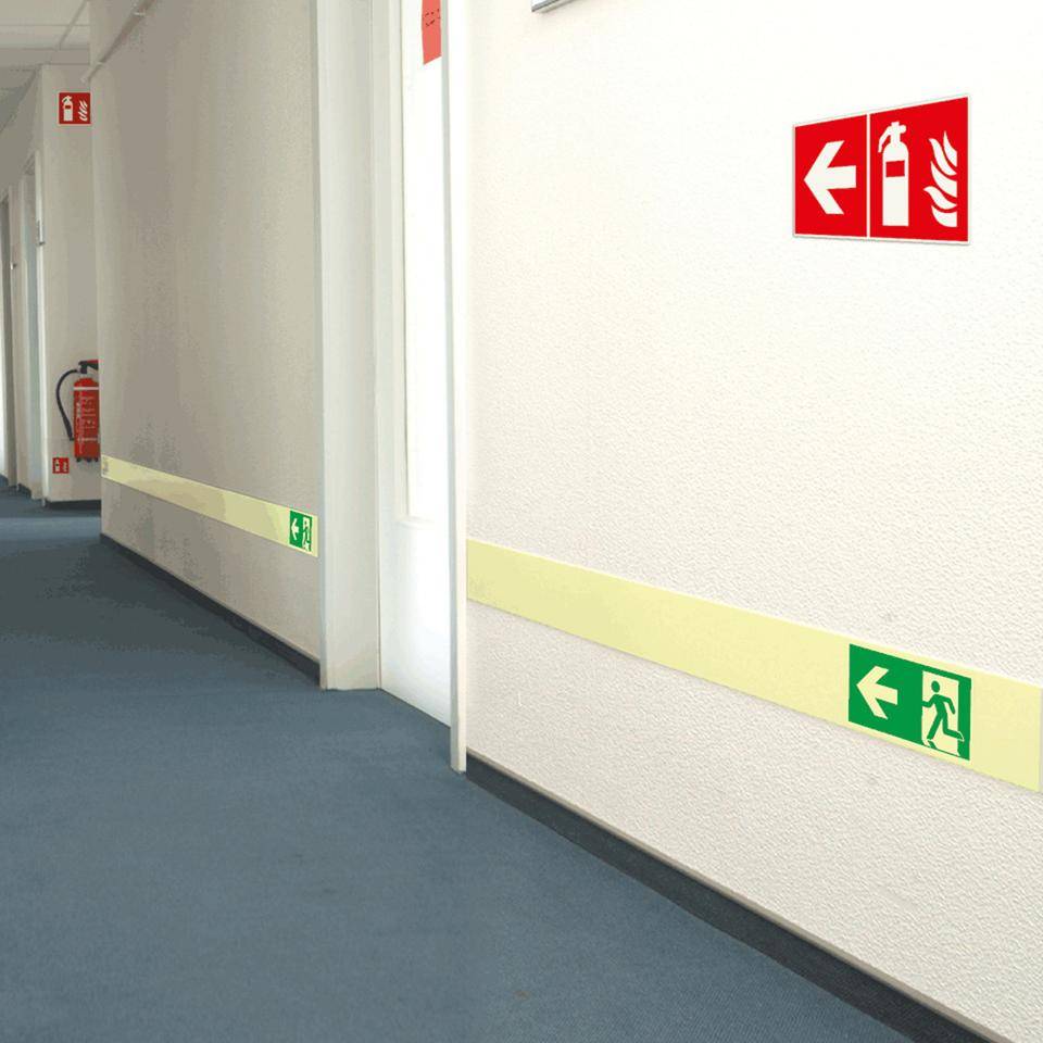PERMALIGHT® power langnachleuchtend Zusatzzeichen Brandschutz Richtungspfeil, ASR/ISO, Folie , 200x200mm-3