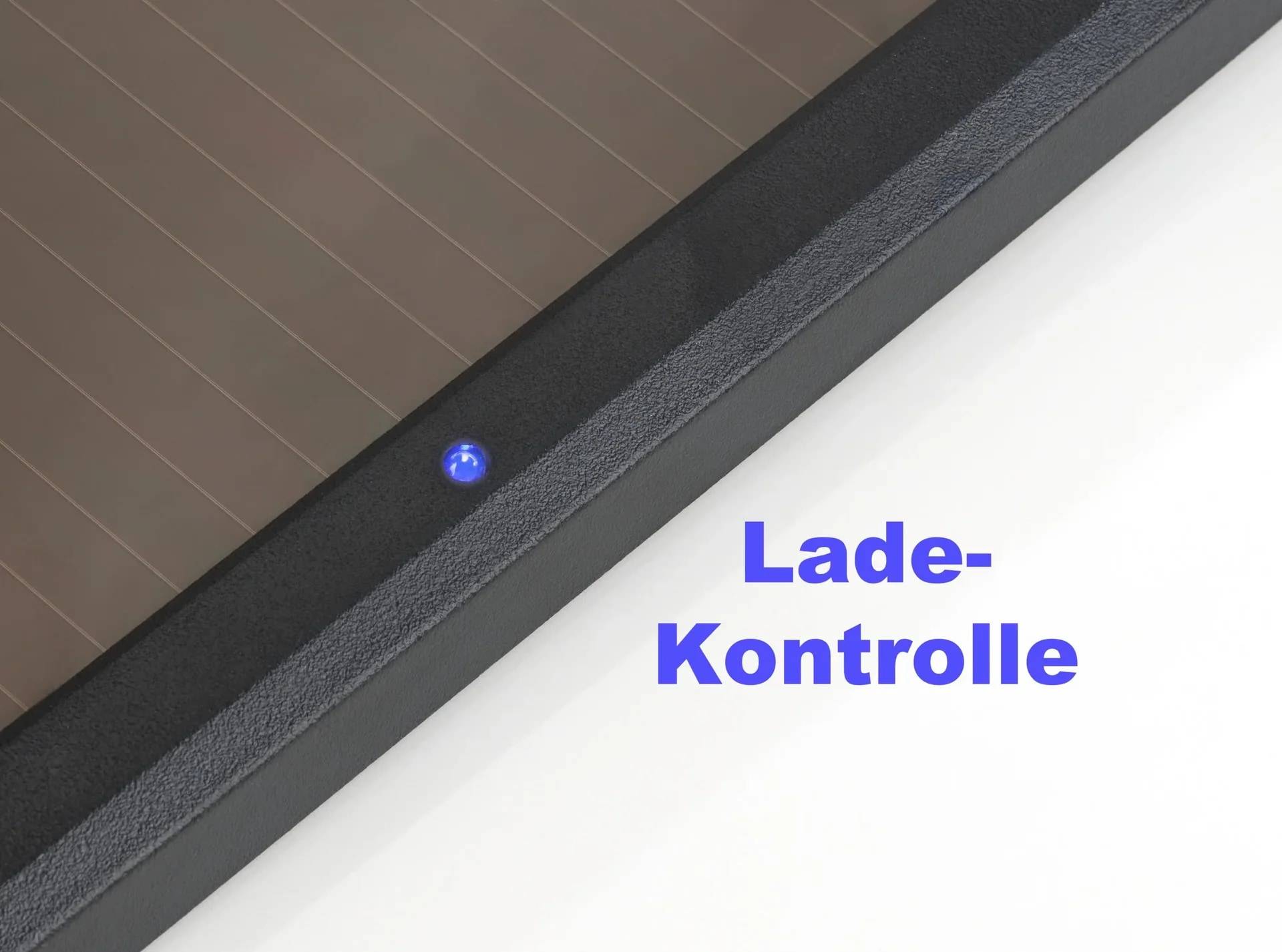 Westfalia 7,5 Watt Mobiles Solarpanel zur Erhaltungsladung-1