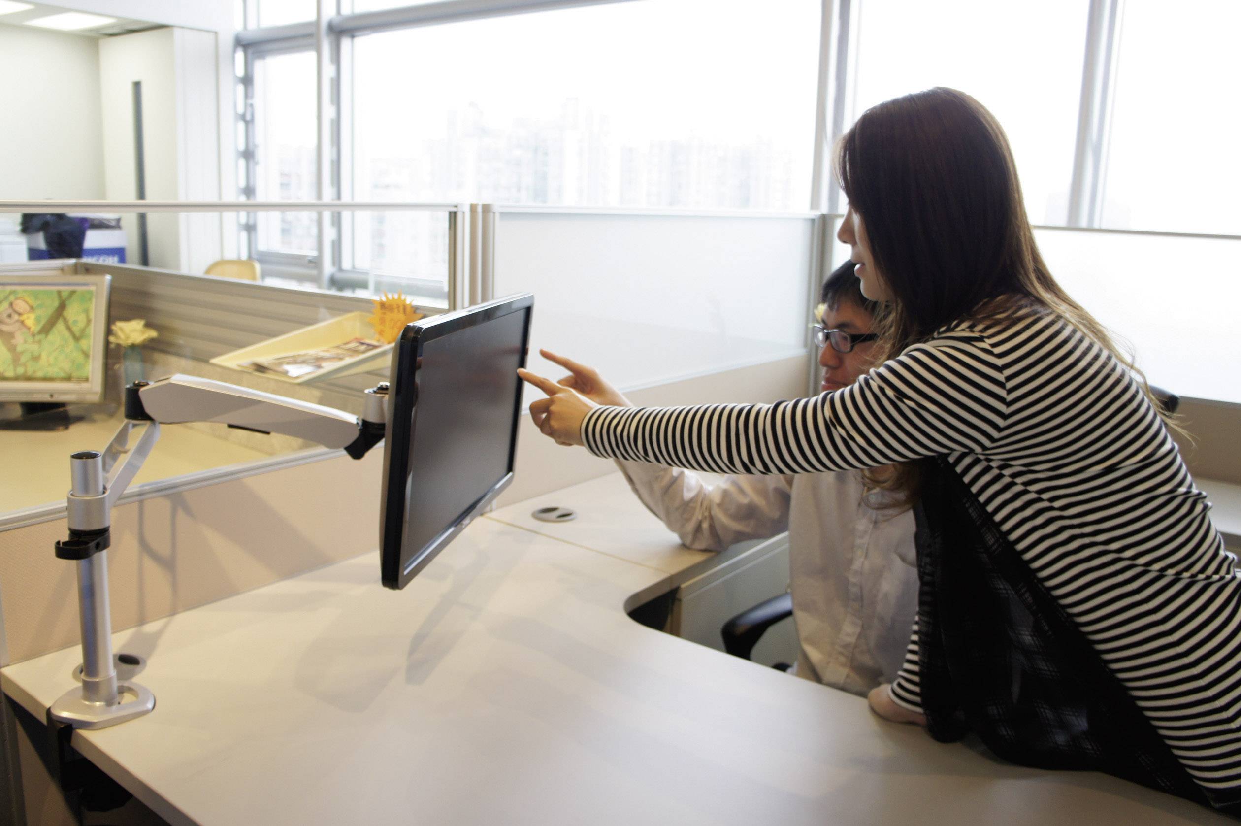 SpeaKa Professional SuperFlex Monitorhalter, Tischmontage mit Gasdruck-Technik mit C-Klemme-5