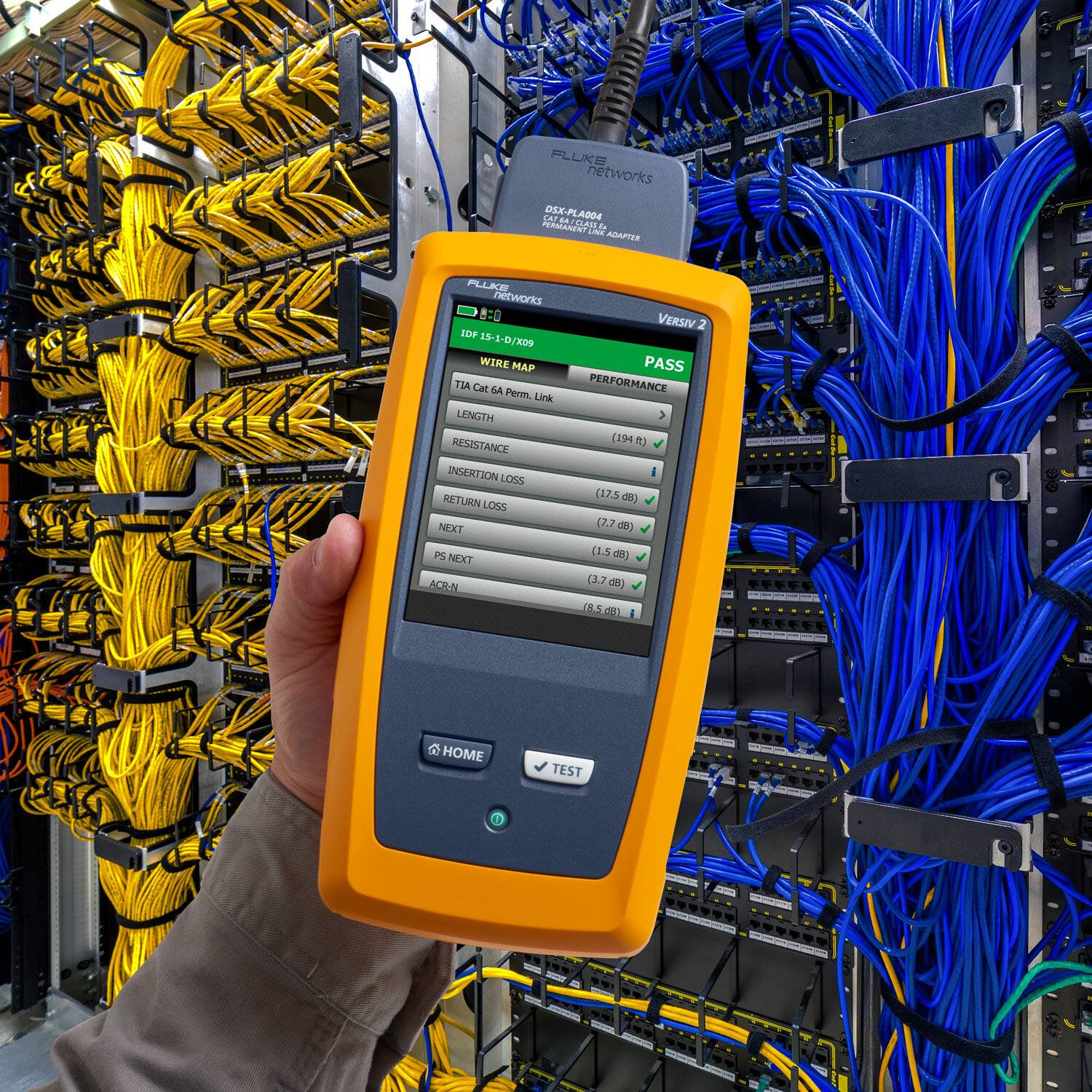 Fluke Networks Cable Analyzer DSX2-5000 INT-4