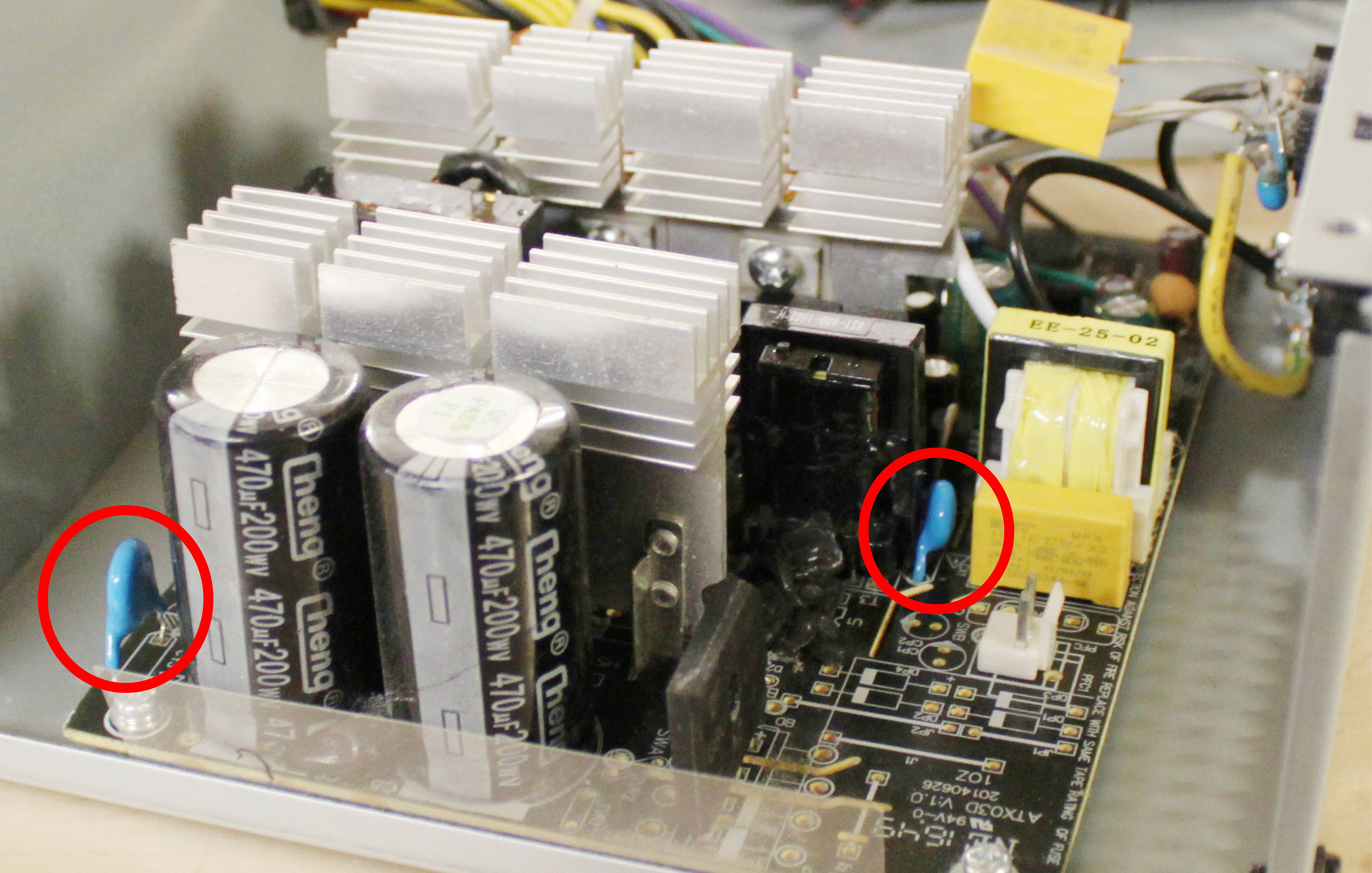 Computernetzteil mit Thermistoren