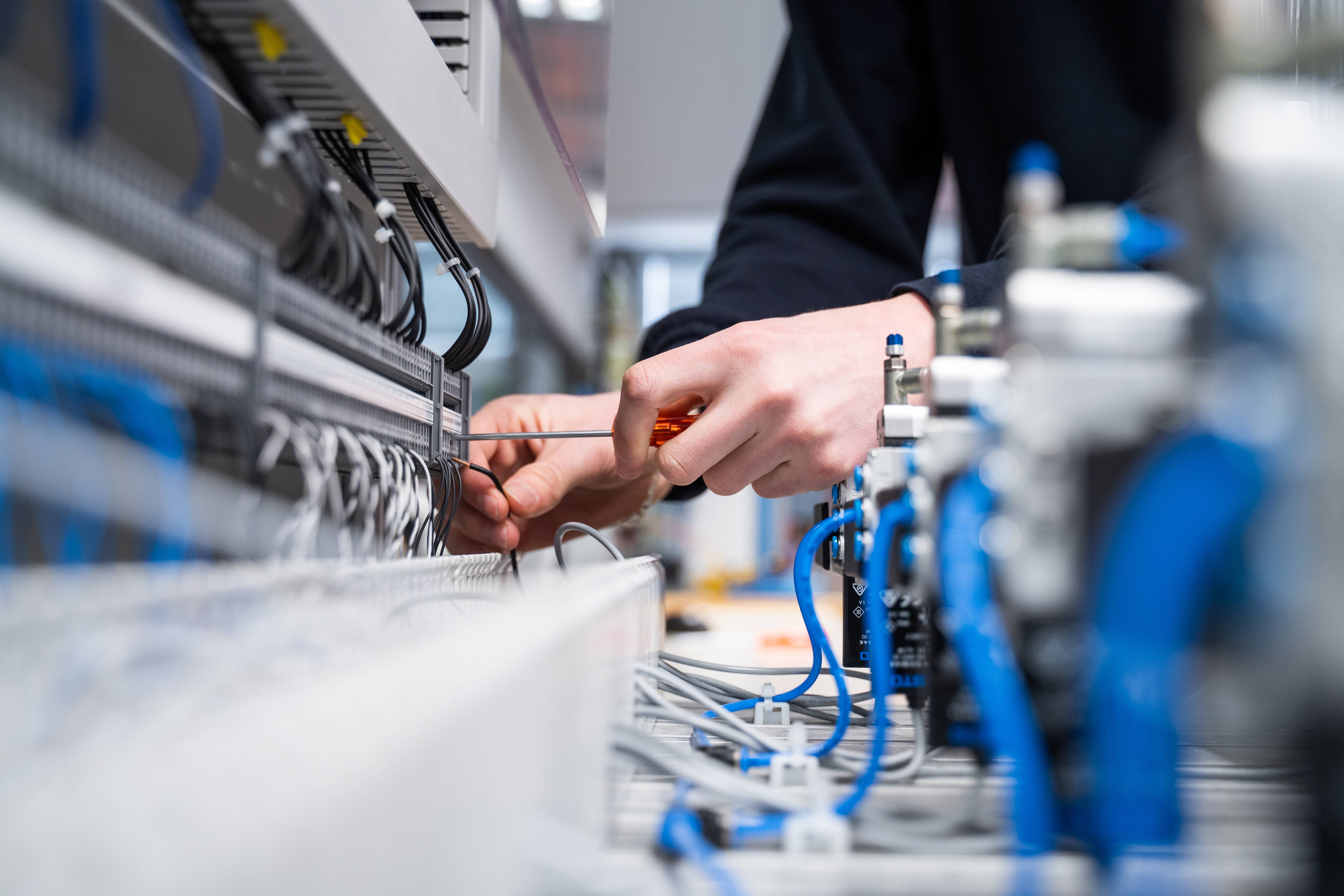 Pneumatik und elektrische Ansteuerung