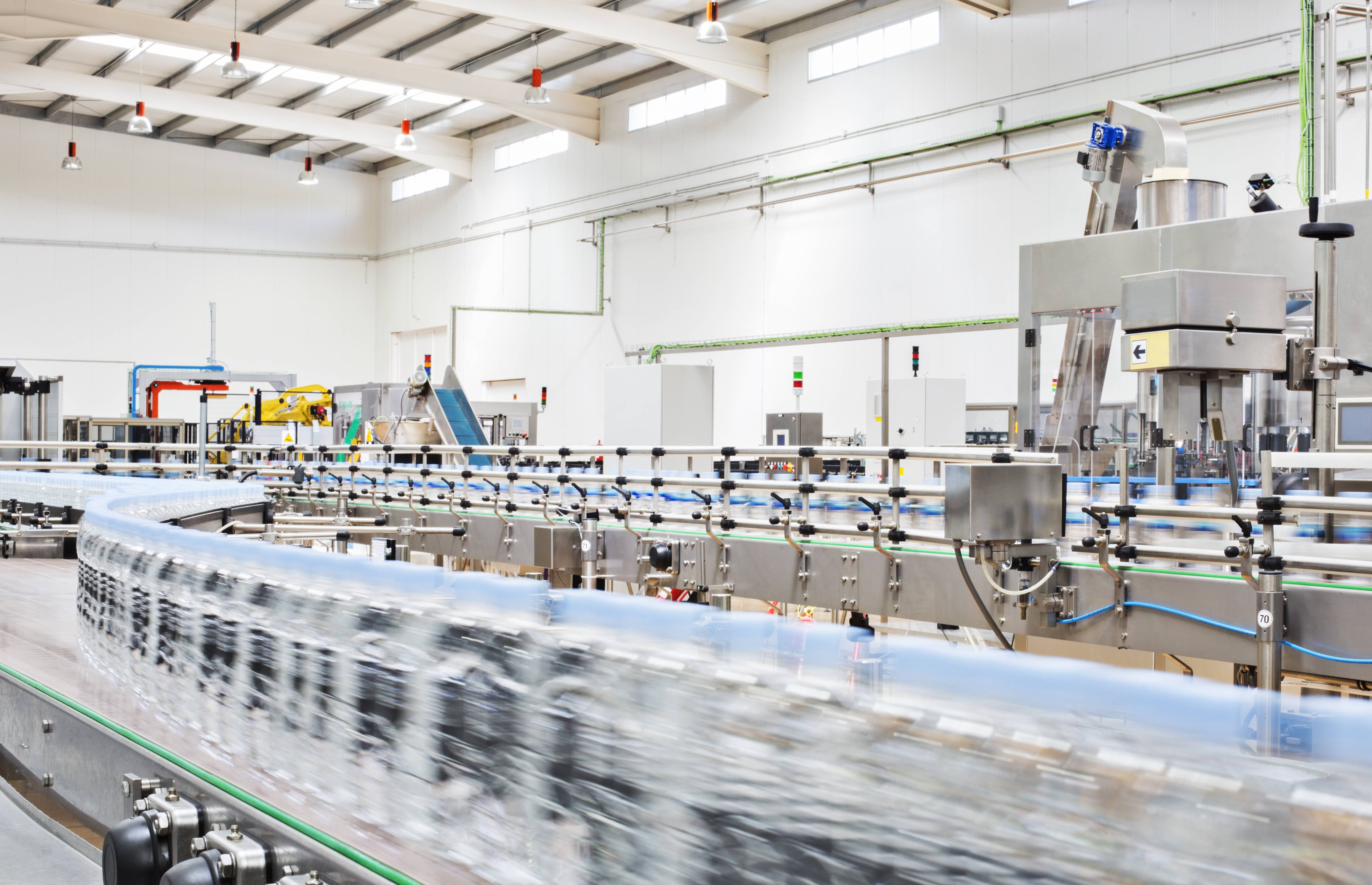 Einsatz von Lichtschranken bei Abfüllanlagen