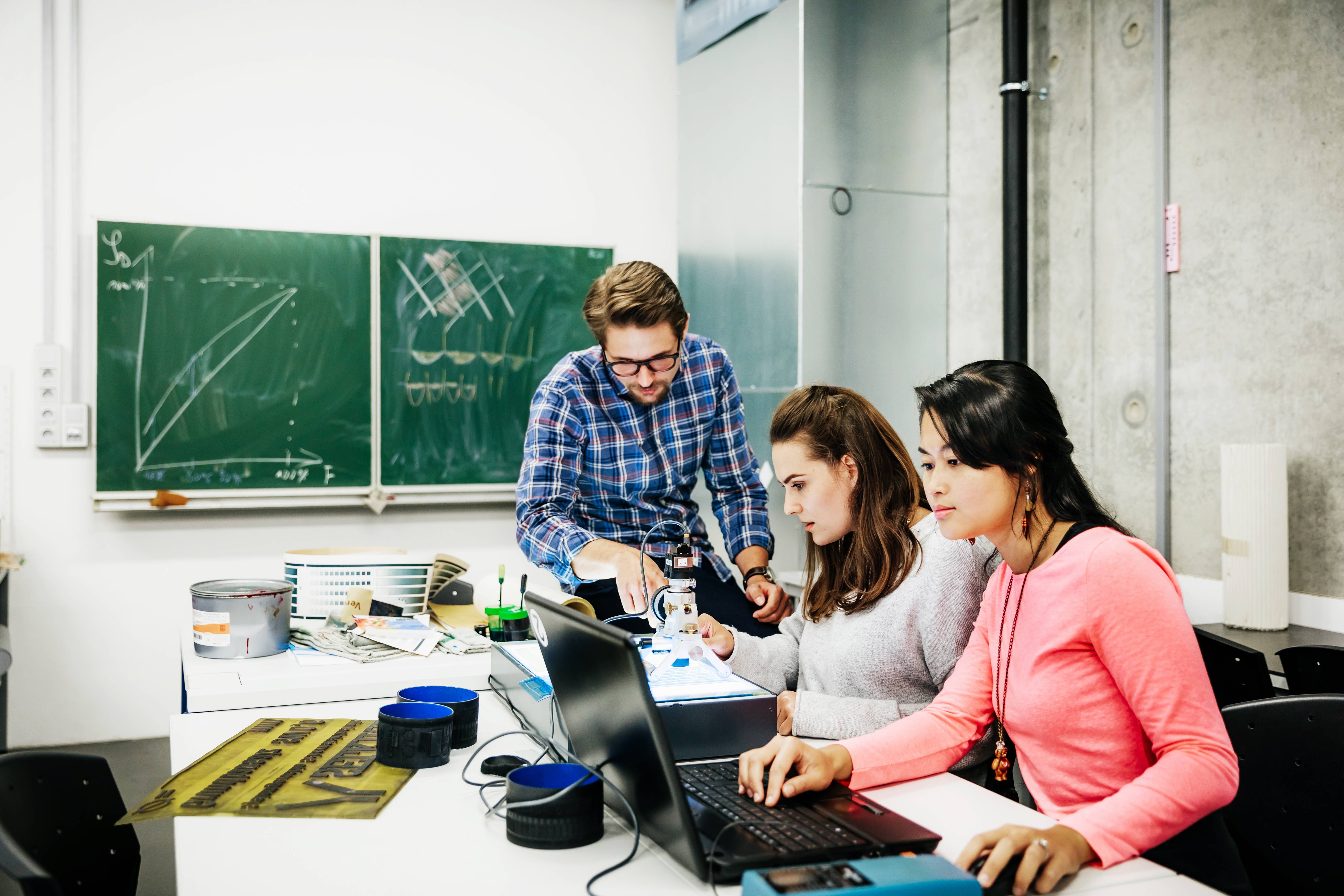 Formation en école standard et école professionnelle
