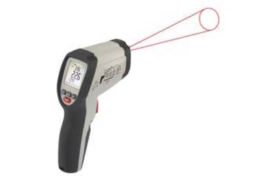 IR thermometer with circular laser