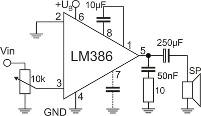 Das Bild zeigt die äußere Beschaltung eines LM386 mit Verstärkungsfaktor 200