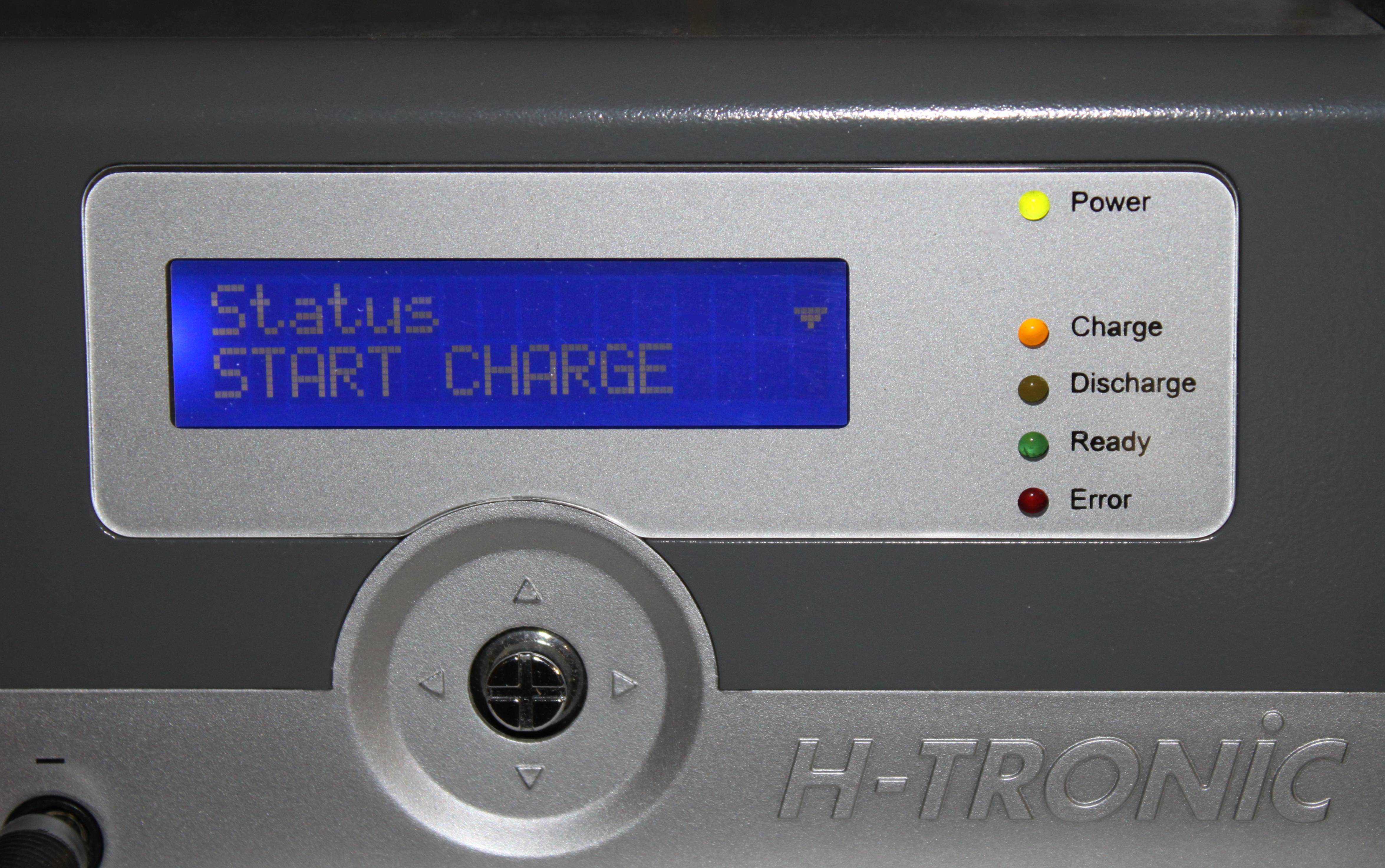 Zustandsanzeige eines Ladegerätes mit unterschiedlichen LEDs