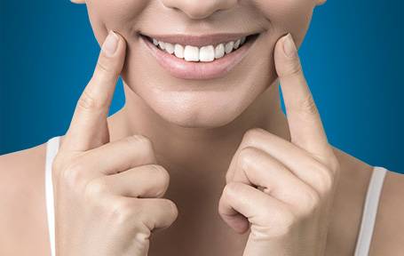 Richtige Zahnpflege für ein strahlendes Lächeln
