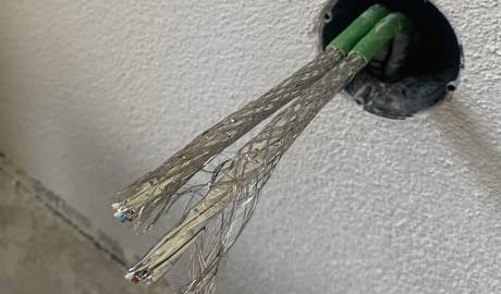 Netzwerkdosen-Anschluss