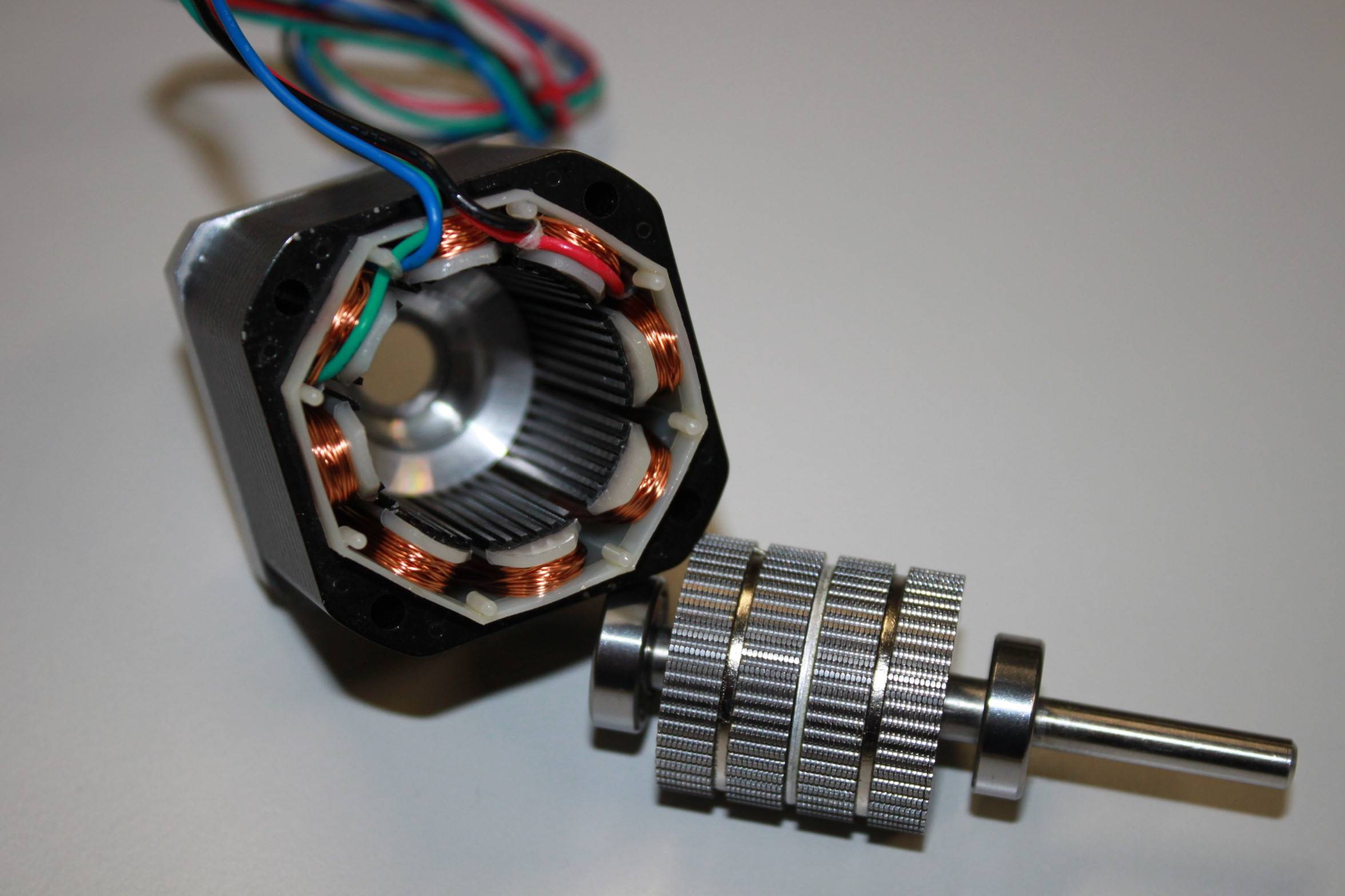 Elektromotoren » Aufbau, Funktionsweise und Arten einfach erklärt