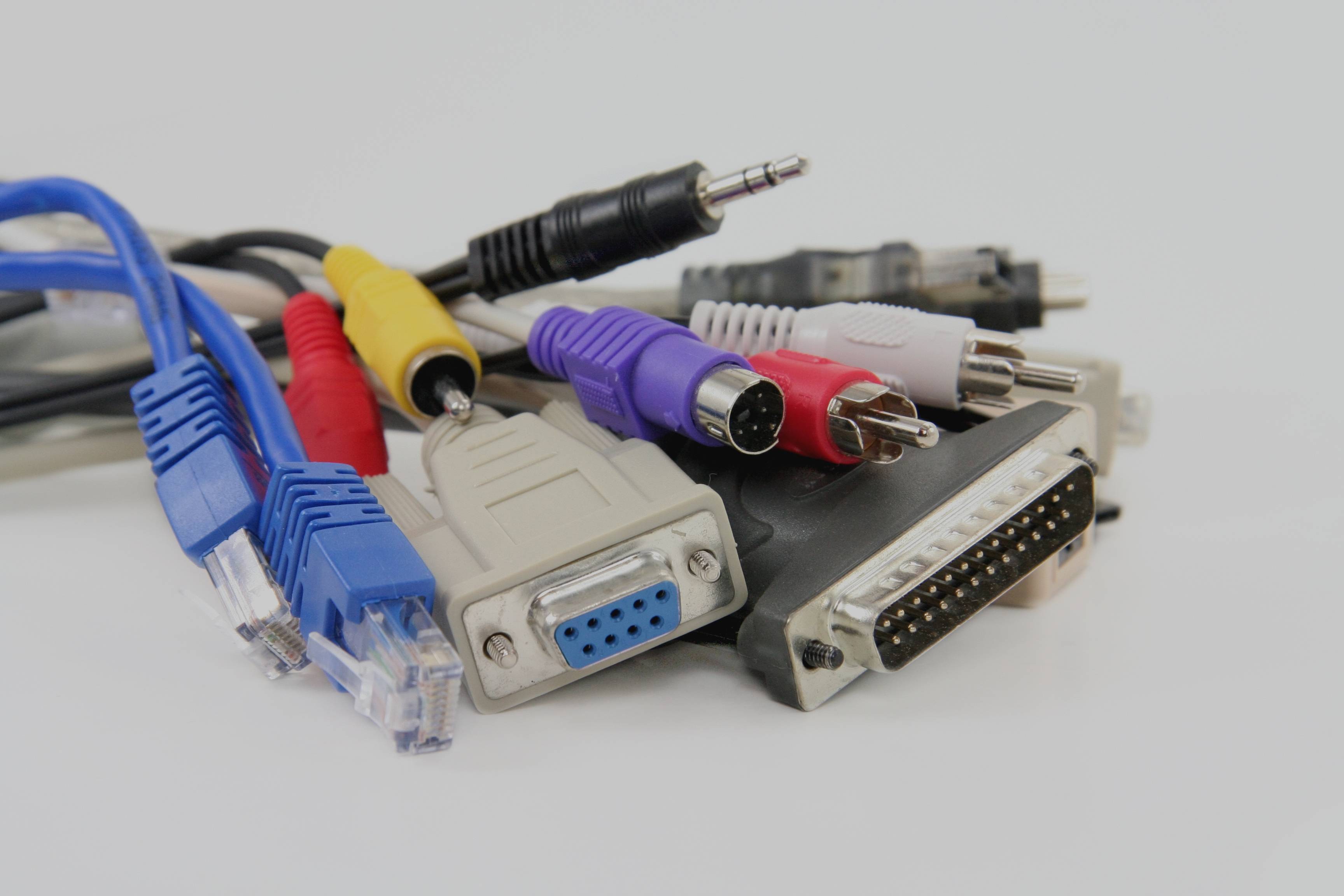 Steckverbinder – Verschiedene Typen kurz erklärt