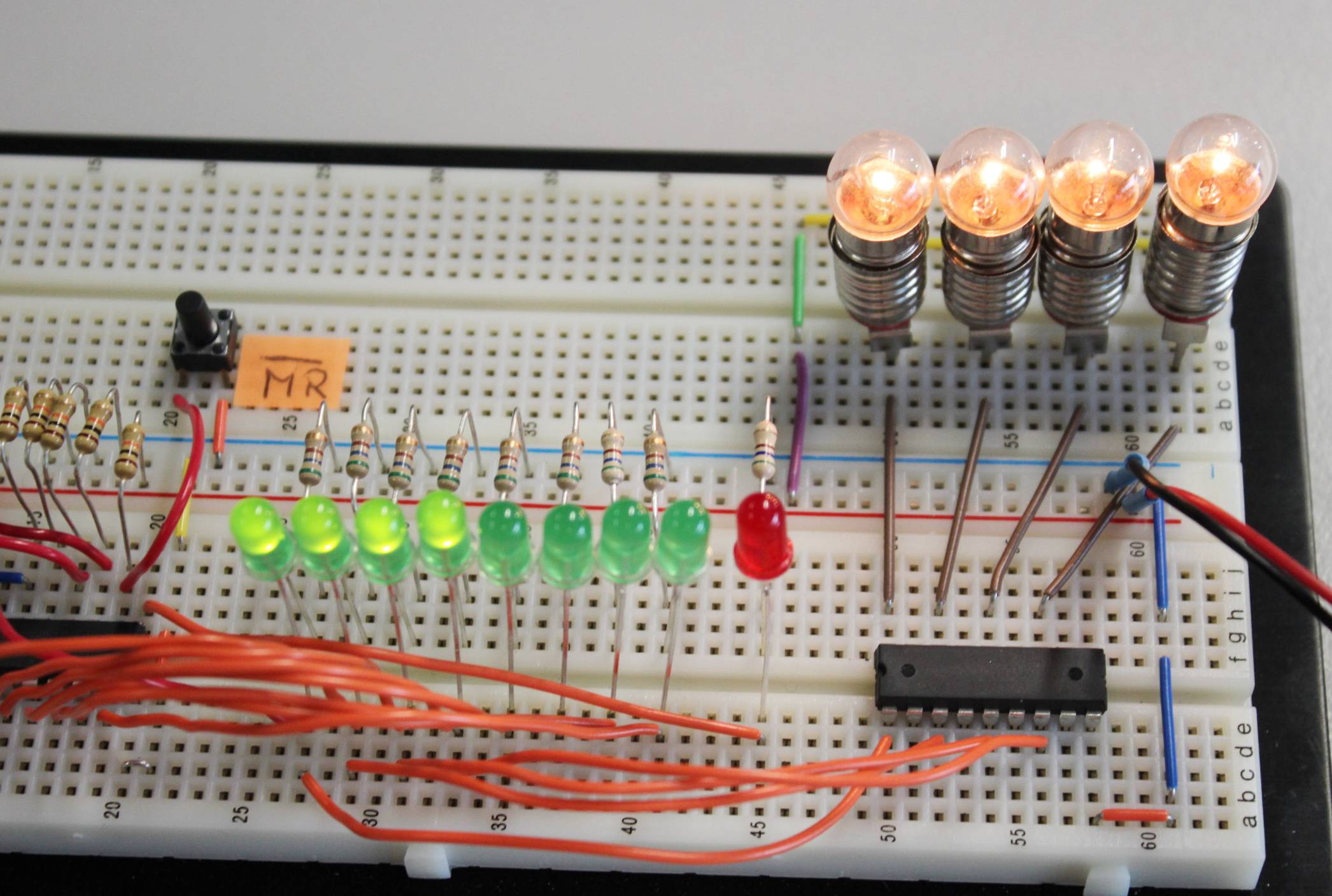 ULN2803 Schaltbaustein » Aufbau & Funktionsweise erklart