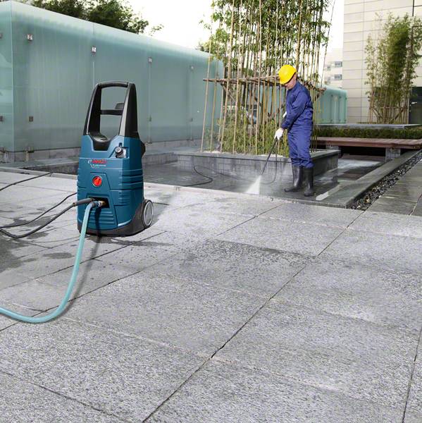 Bosch Home and Garden UniversalAquatak Hochdruckreiniger 135 bar