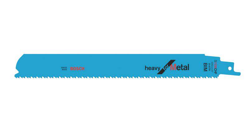 Reciprocating saw blade in blue with the inscription 'heavy for Metal', suitable for cutting metals.