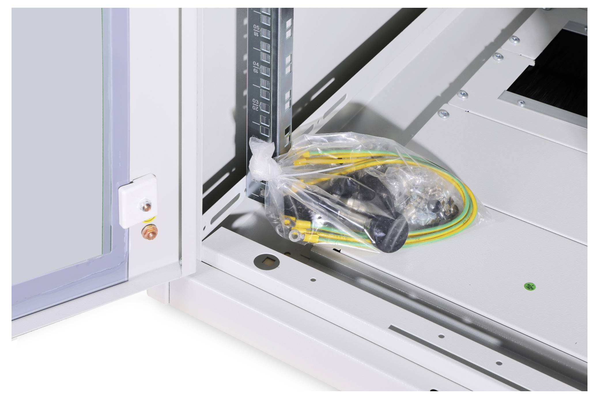 Digitus DN-19 22u-6/8-1 19" server rack cabinet (W x H x D) 600 x 1164 x 800 mm 22 U Grey-white (RAL 7035)