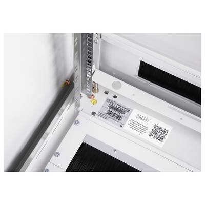 Metal structure with QR code sticker and screw. Rectangular space shows technical details. The focus is on the labelling.