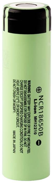 A green, cylindrical Li-ion battery with the inscription 'NCR18650B MH12210'. Battery warning notices are also printed.