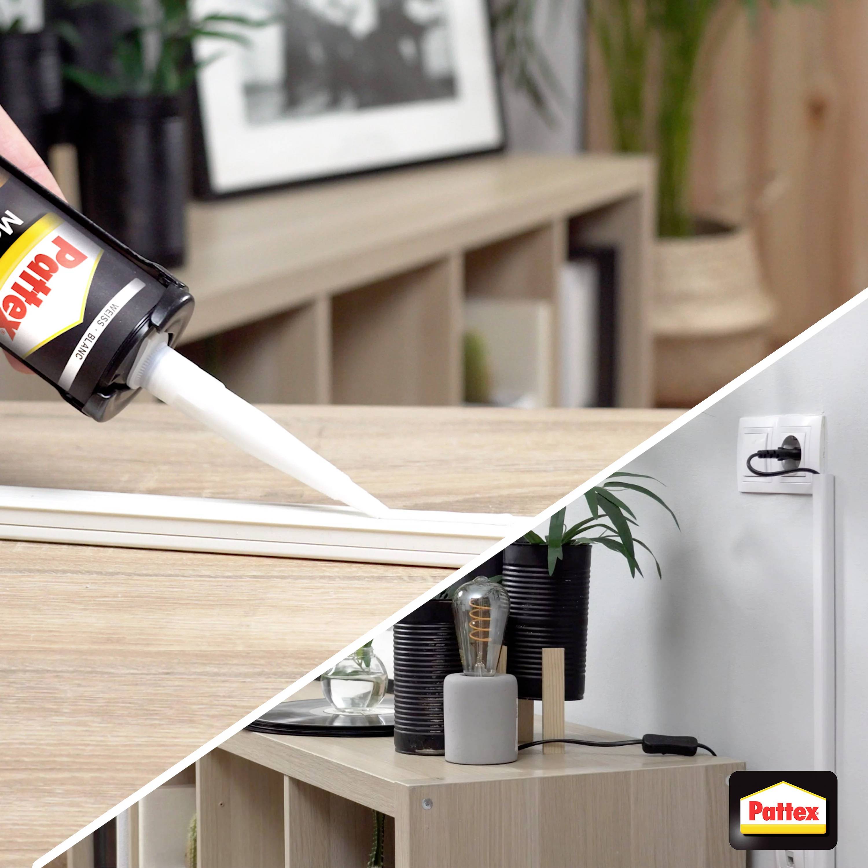 A person is sealing a wooden surface with a caulking gun and adhesive material. A blue circle marks the area.