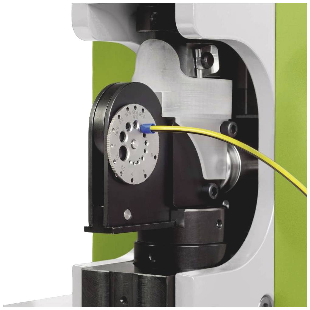 A device for bending pipes that allows precise settings and adjustments. The main component is a rotatable disc.