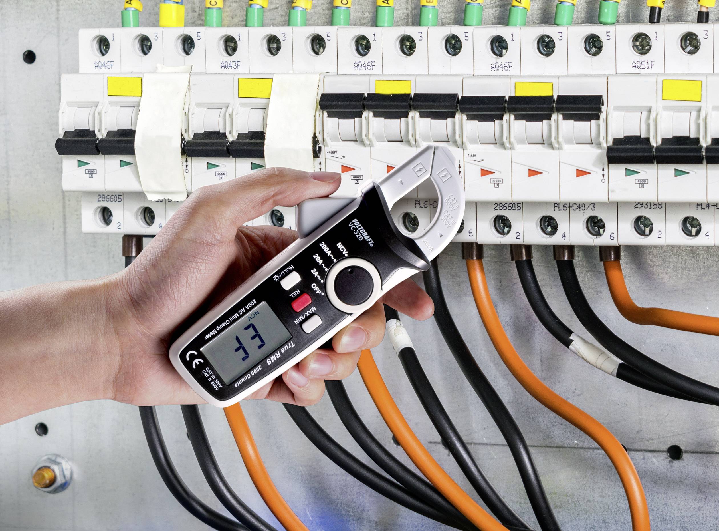 VOLTCRAFT VC-320 Clamp meter Digital CAT II 600 V, CAT III 300 V Display (counts): 2000-5