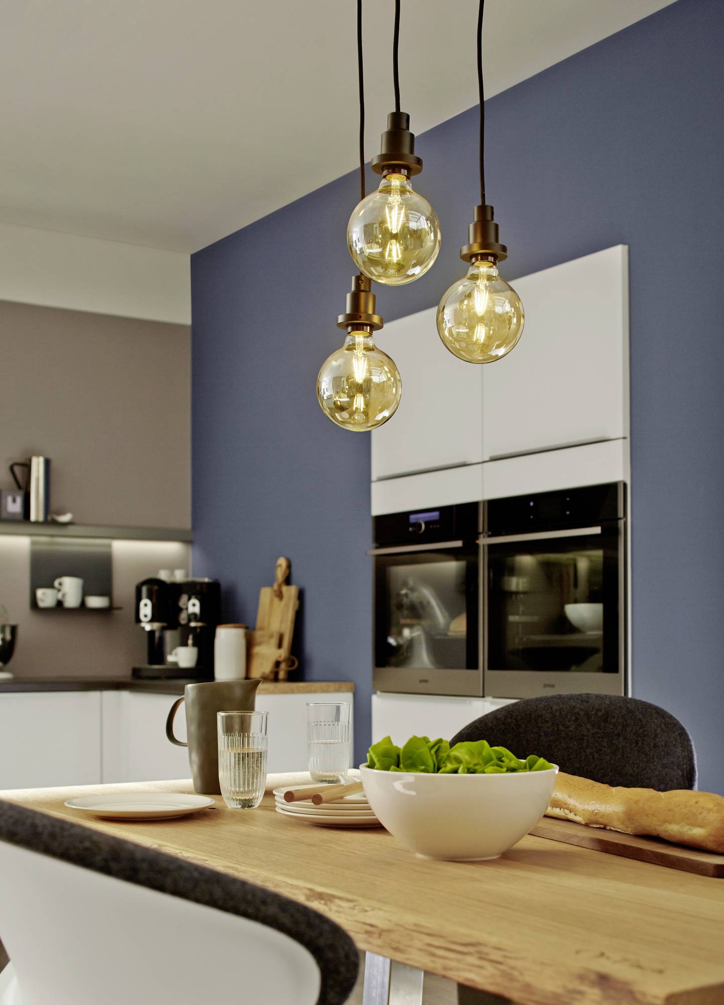 OSRAM 4058075808980 LED (monochrome) EEC F (A - G) E-27 Globe shape 2.5 W = 22 W Warm white (Ø x L) 124 mm x 168 mm 1 pc-2