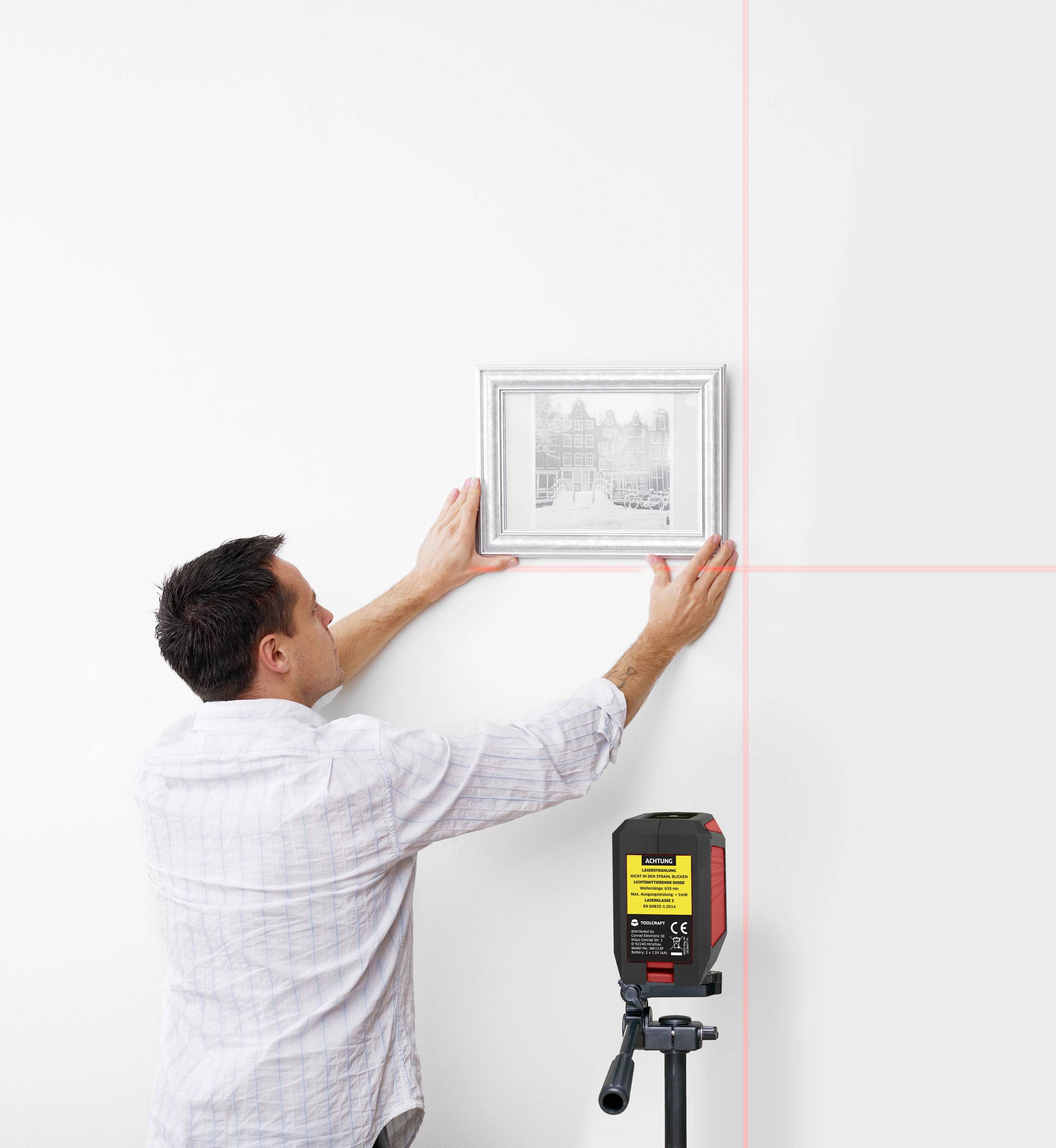 TOOLCRAFT CL12 Cross line laser Incl. bag, Self-levelling Range (max.): 12 m Calibrated to: Manufacturer's standards (no-12