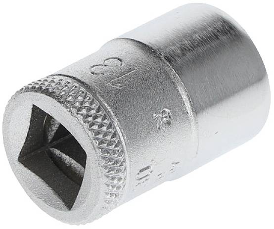 Metallic socket with hexagonal profile, size 13 mm, for use with ratchets or torque wrenches.